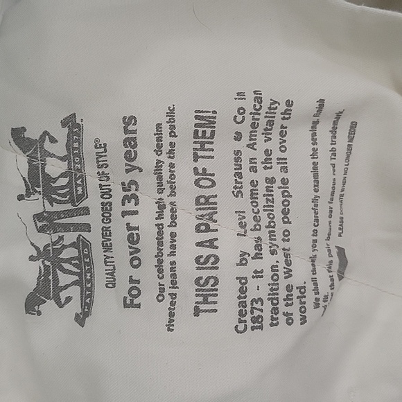 Levi's Classic White Cargo Shorts 100%Cotton Size 40 - Picture 10 of 11